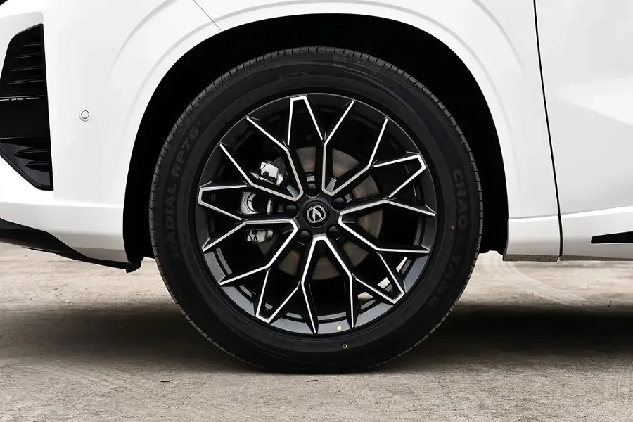 Changan UNI-Z 2026 500Bar PRO — photo 5