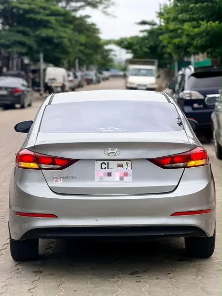 HYUNDAÏ ELANTRA 2017 — photo 2