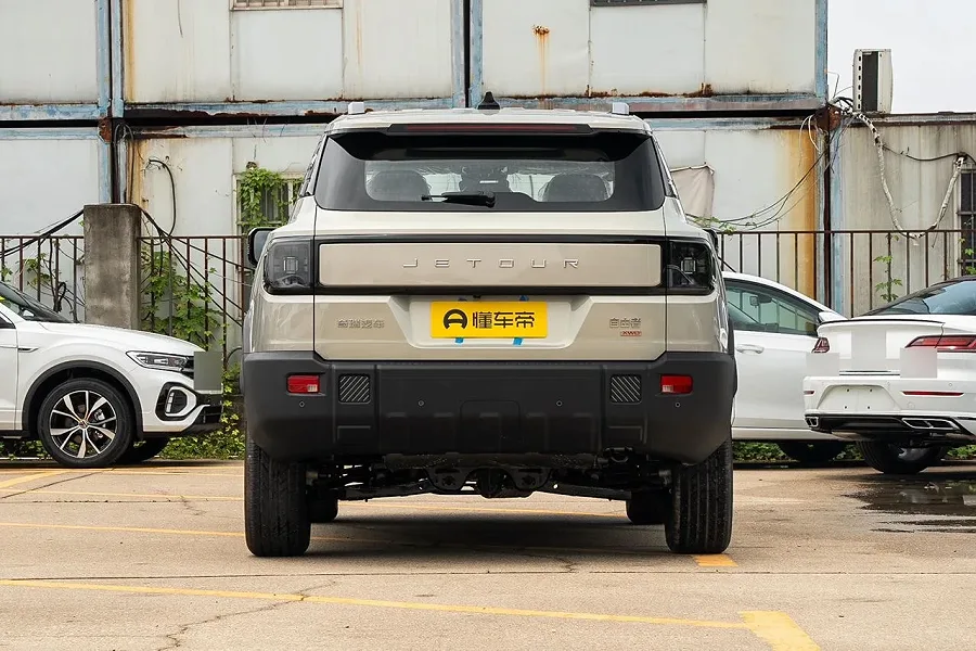 JETOUR T1  1.5T 7DCT V2 — photo 2