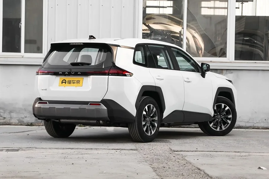 rav4 2026 — photo 3