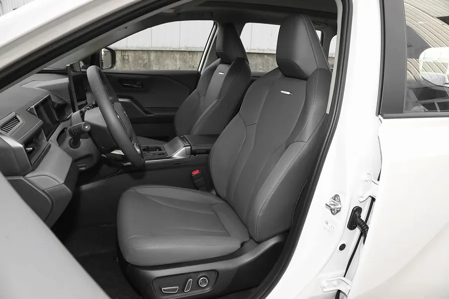 rav4 2026 — photo 9