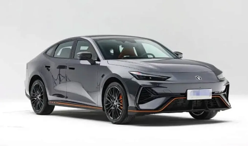 CHANGAN UNI V 2025 Sport  — photo 1