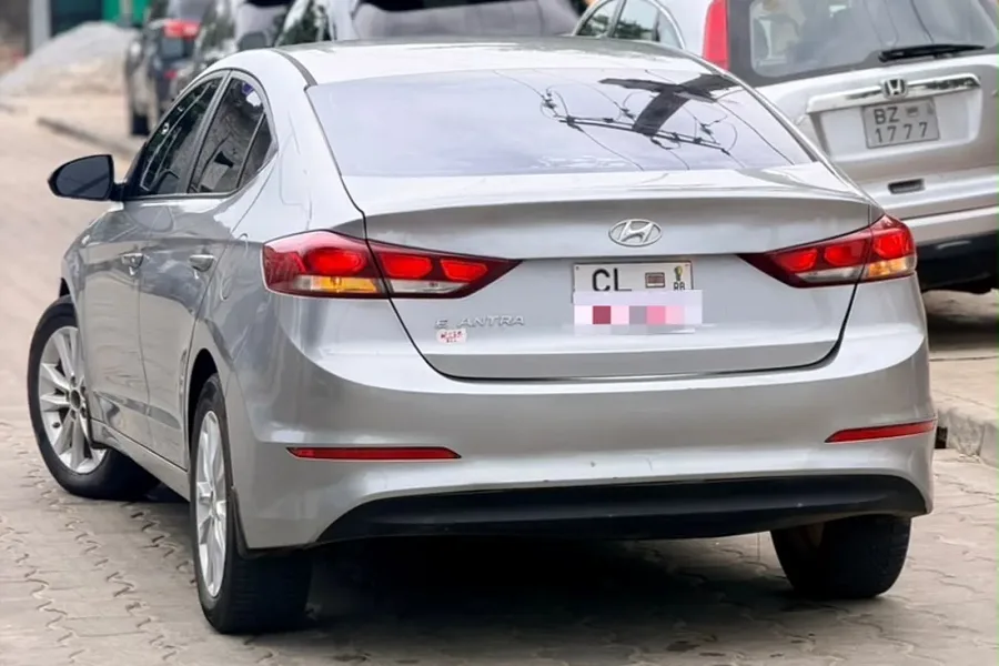 HYUNDAÏ ELANTRA 2017 — couverture